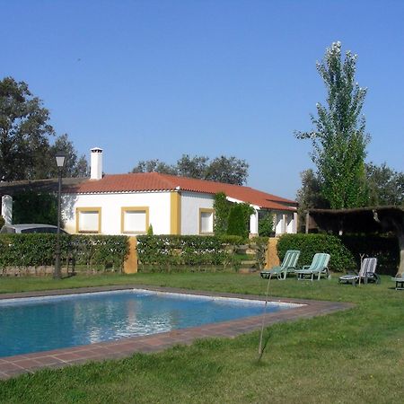 Finca Dehesa Tres Riveros Herrera de Alcántara Exterior photo