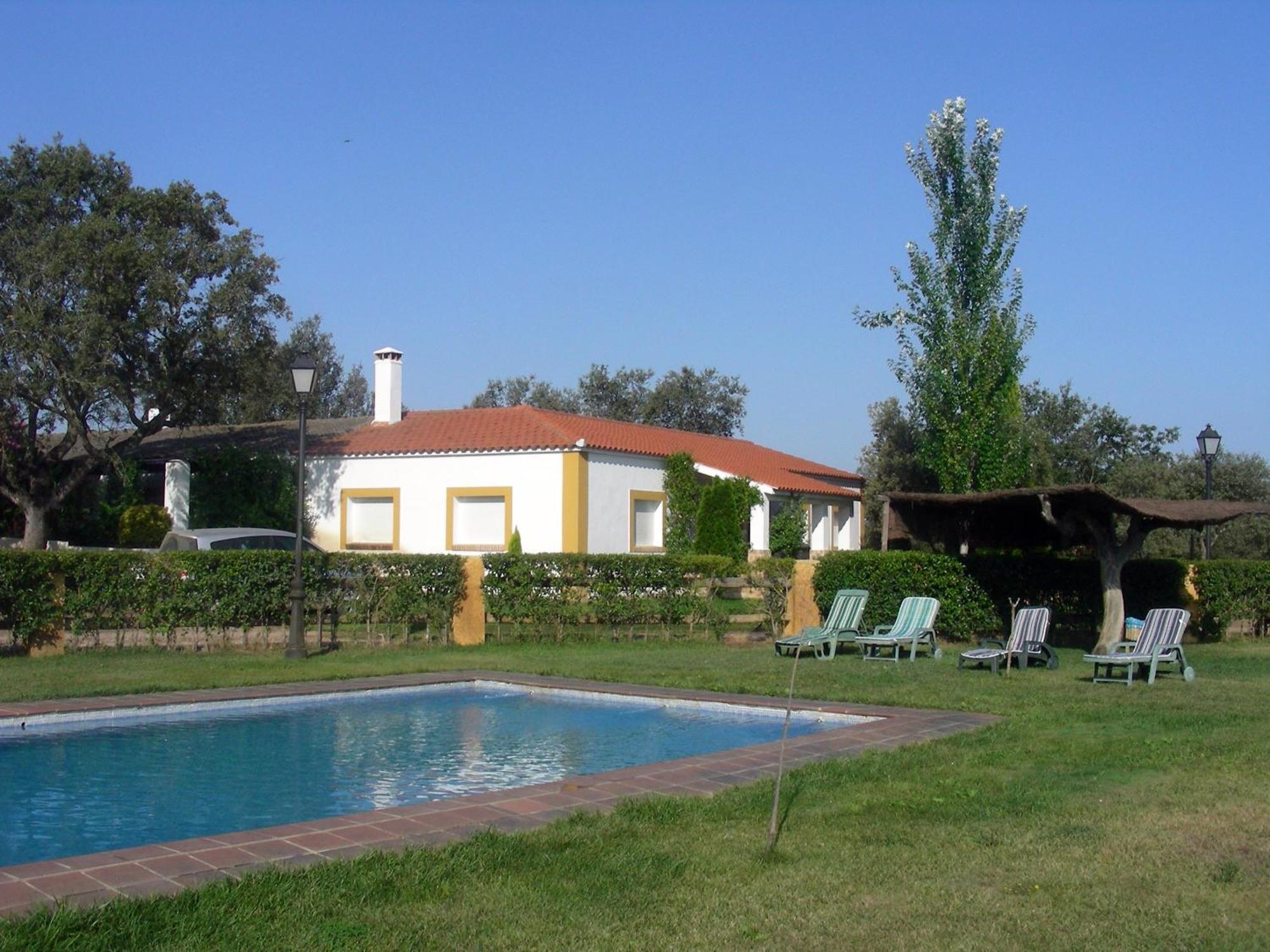 Finca Dehesa Tres Riveros Herrera de Alcántara Exterior photo